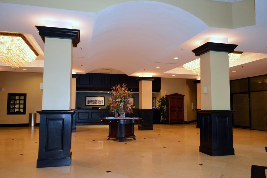 Red Lion Hotel Highpoint Екстериор снимка