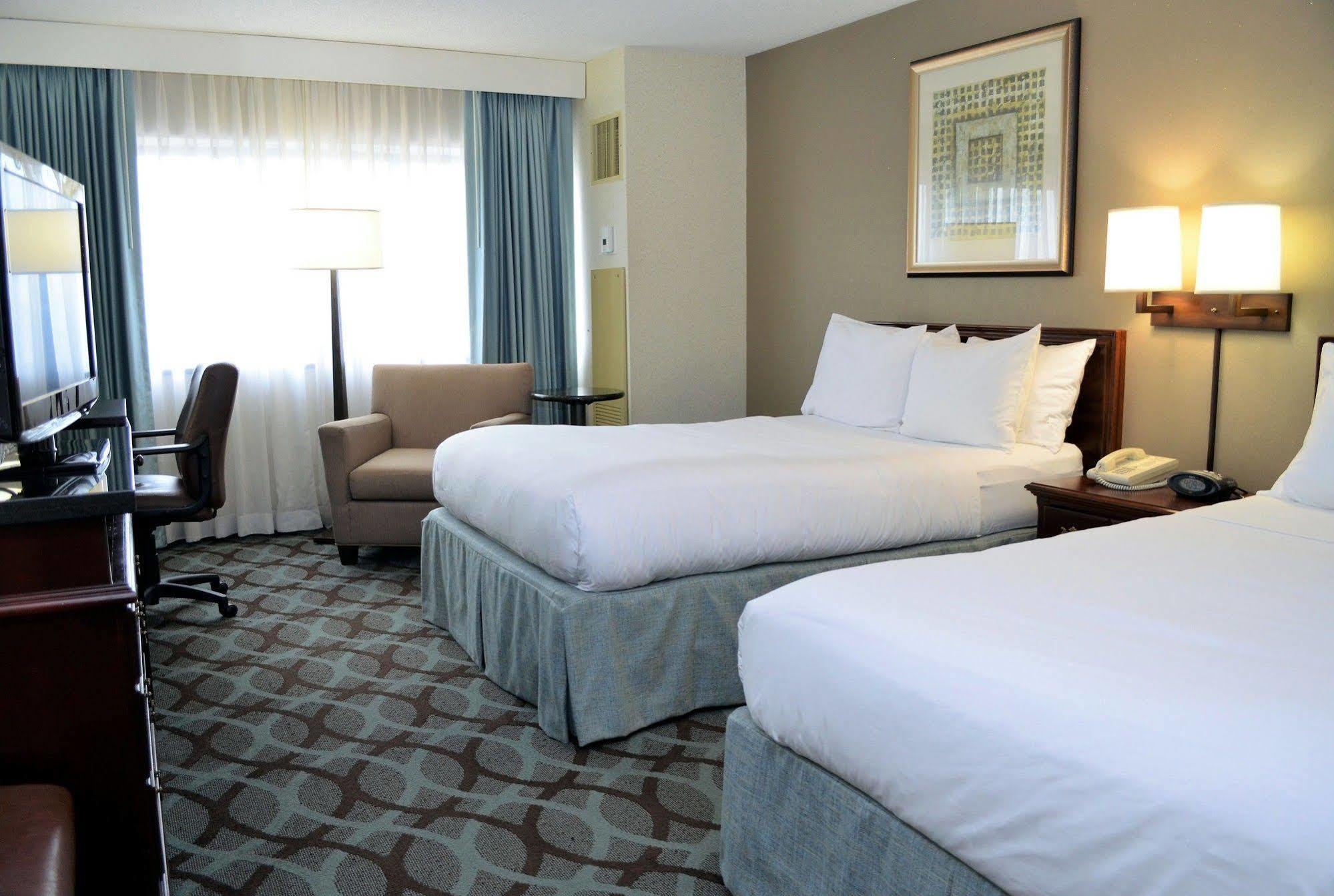 Red Lion Hotel Highpoint Екстериор снимка